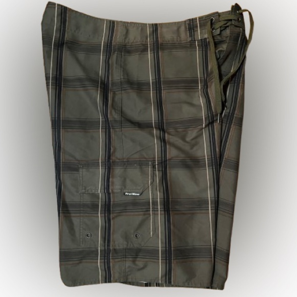 First Wave Plaid Men's Board Shorts Size 38